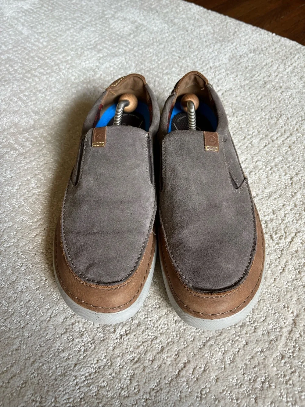 Clarks Collection Step Isle Slip Taupe Grey Suede Loafers Men's Size 12
